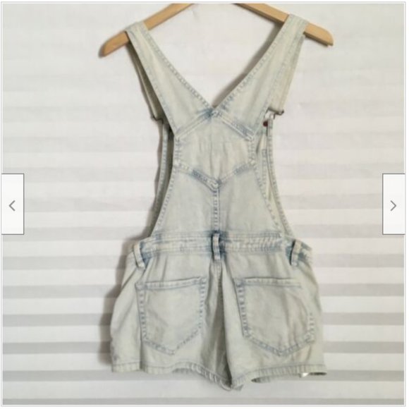 Bullhead Denim Co. Overall Shorts Womens Light Wash Faded Pockets - Picture 2 of 8